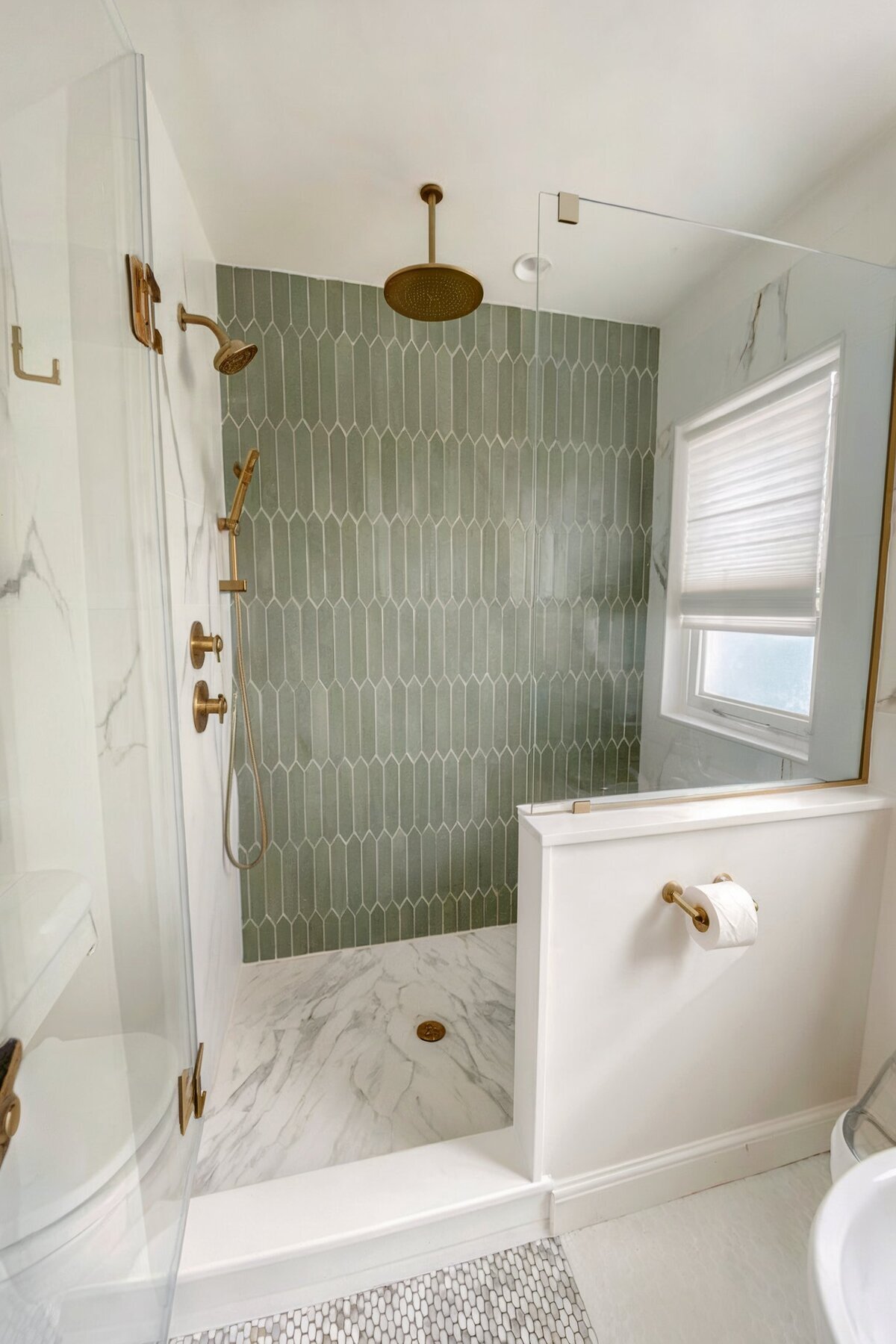 Farmhouse Bathroom Shower Ideas accent wall