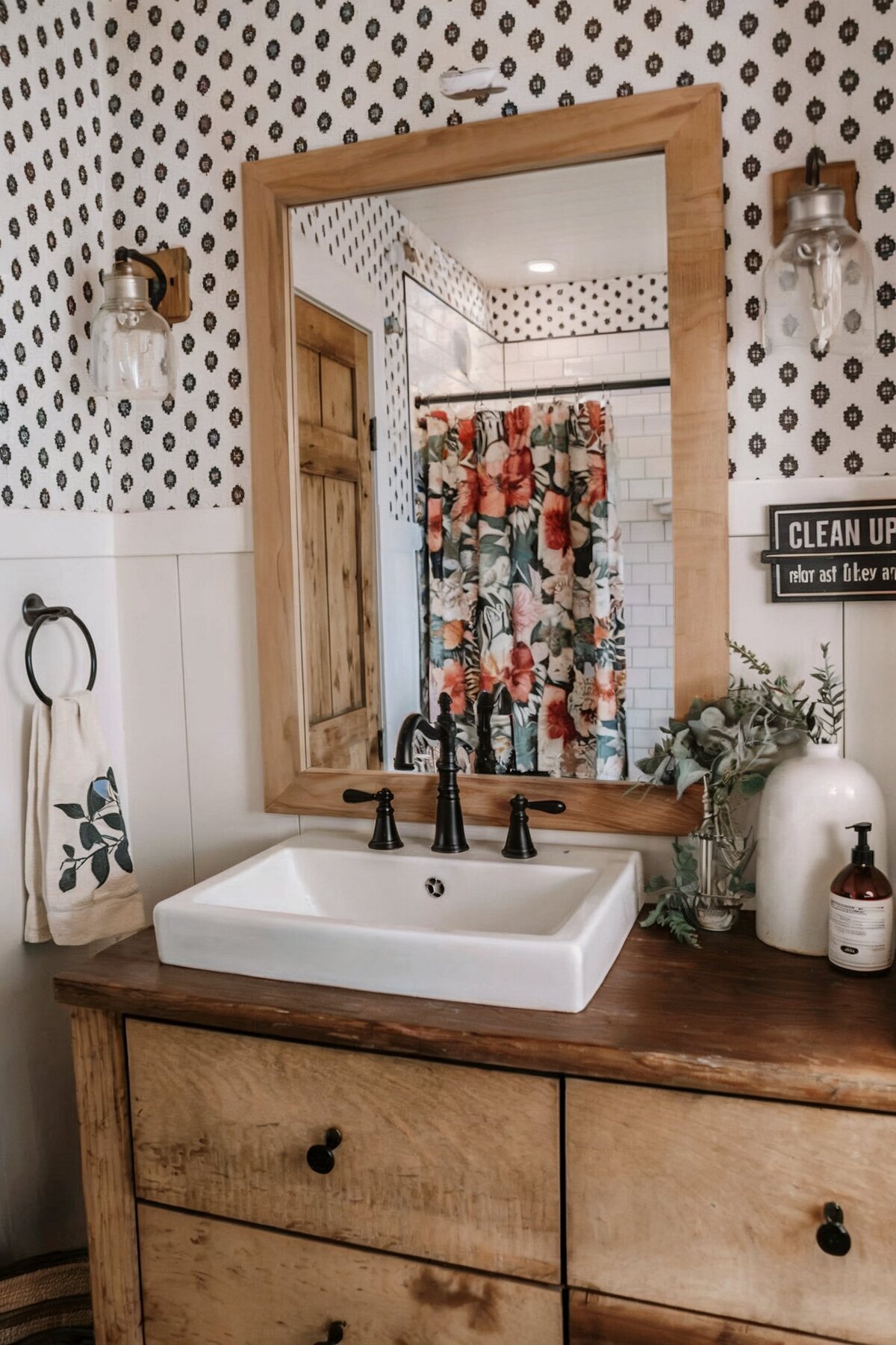 Farmhouse Bathroom Shower Ideas color scheme