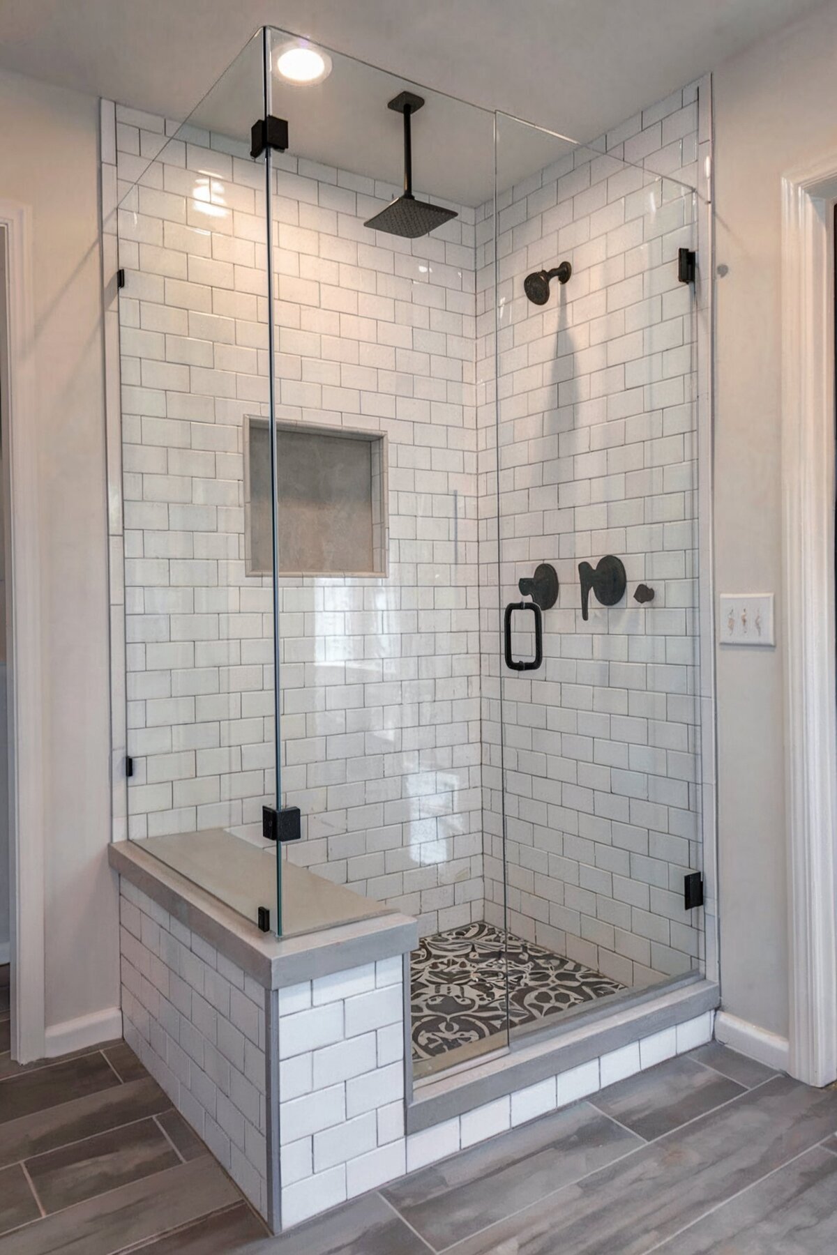 Farmhouse Bathroom Shower Ideas stand up