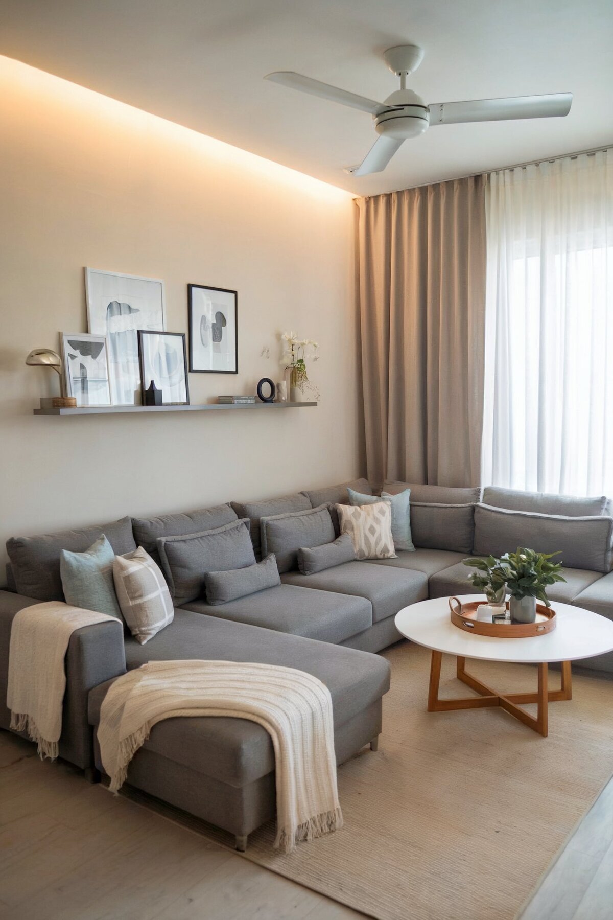 Minimalist living room ideas neutral curtains