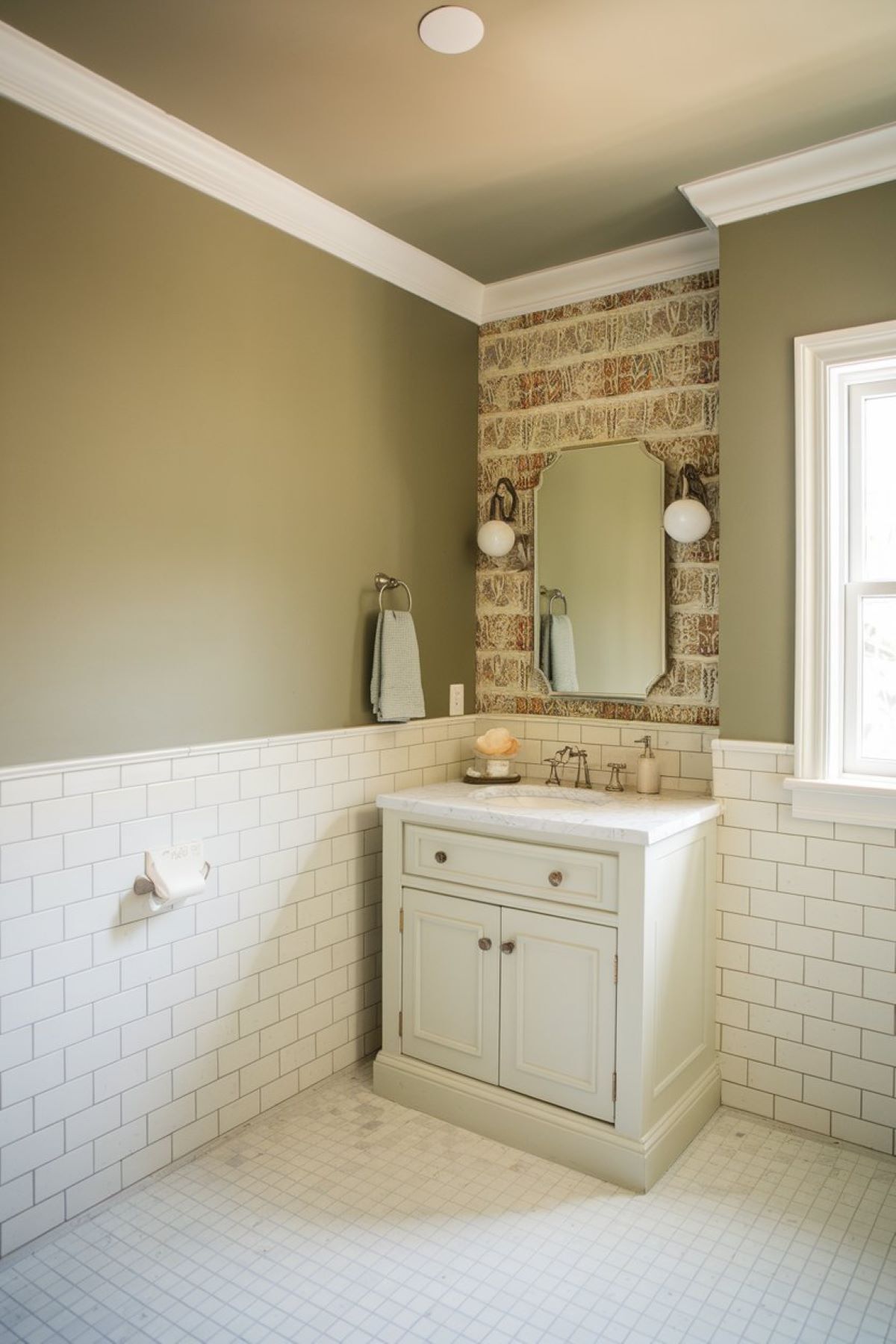 farmhouse bathroom with a thoughtfully chosen paint scheme
