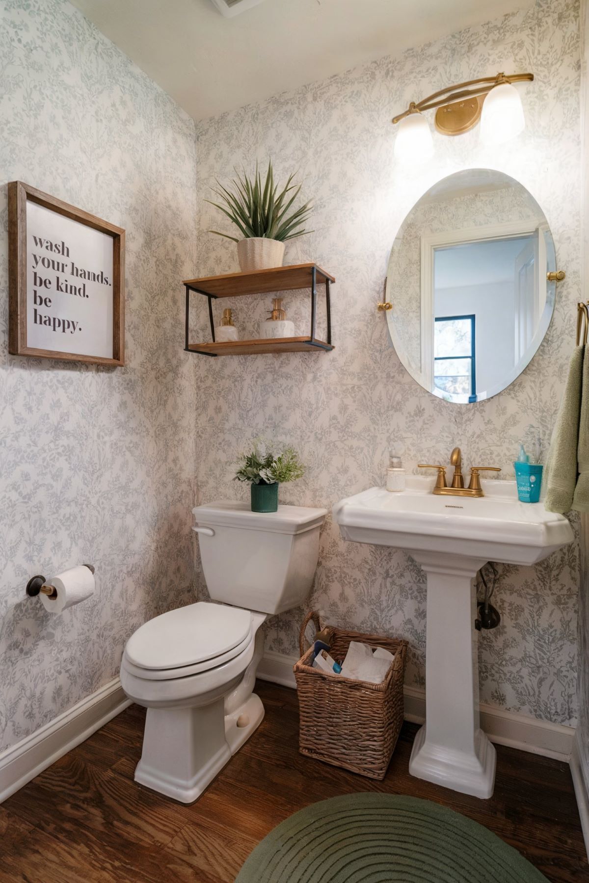 small farmhouse bathroom ideas pedestal sink