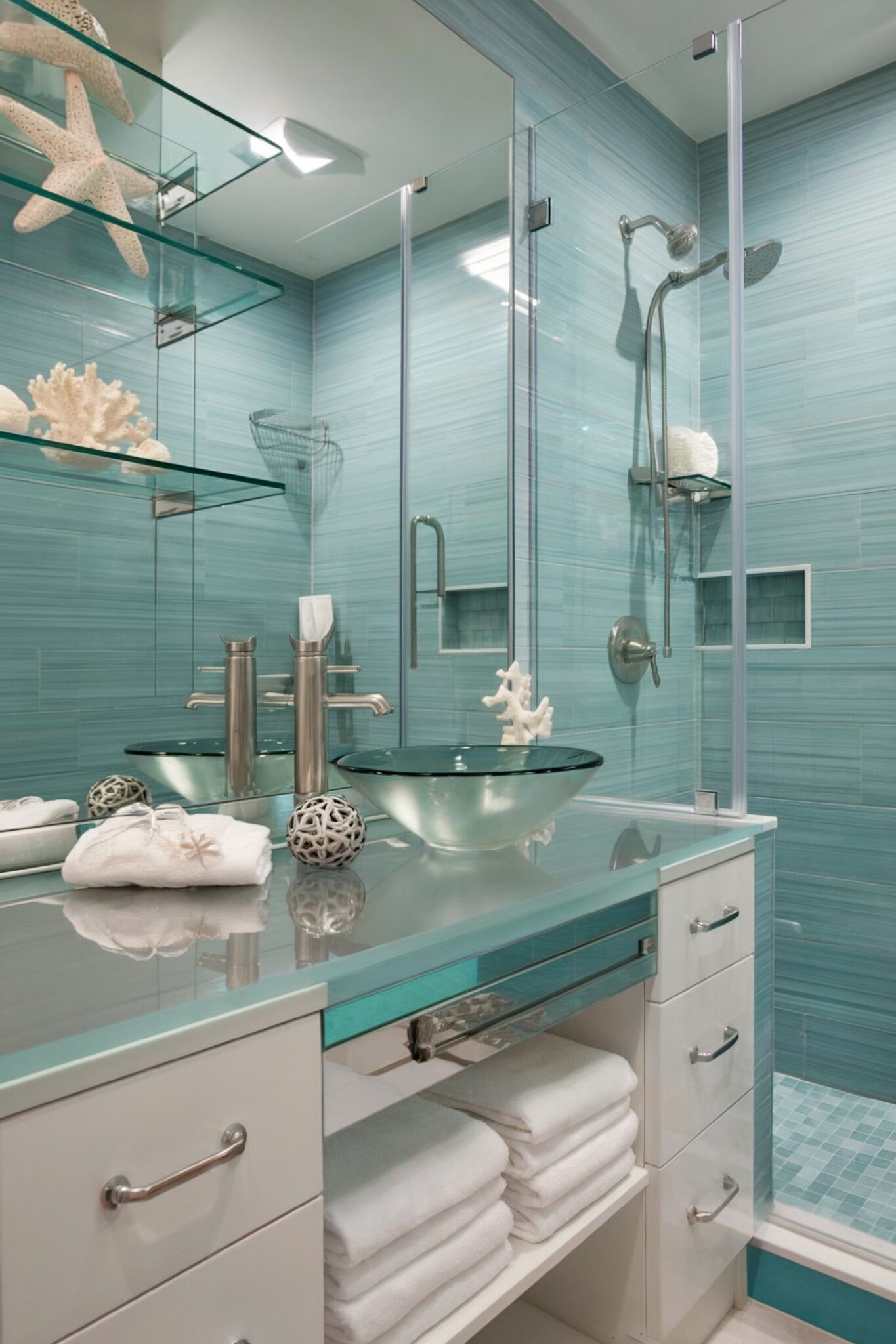 32 Coastal Bathroom Tile Ideas: Bringing the Beach to Your Bath ...