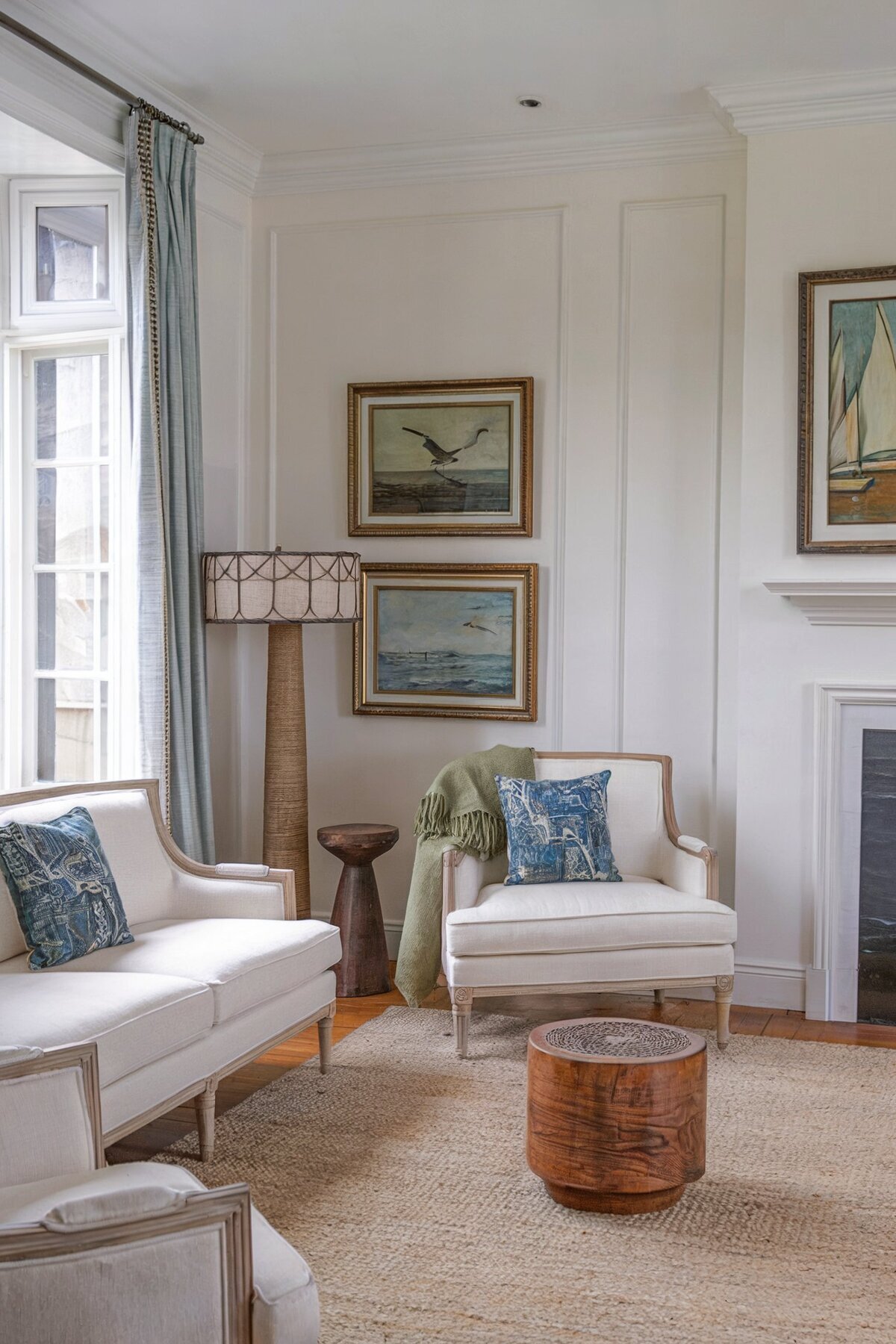 coastal living room decor vintage