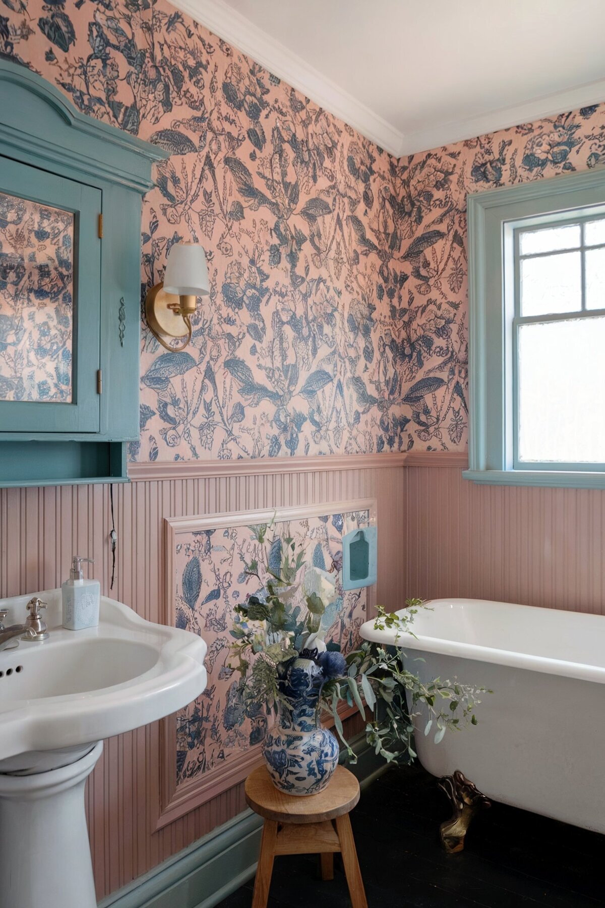 interior design ideas bathroom kids (colourful)